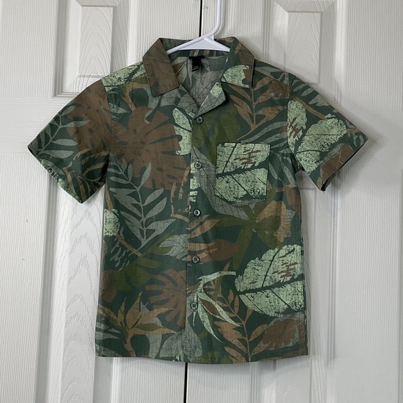 Art Class - Boy’s Short Sleeve Woven Button Up Shirts Size S (6/7) - Picture 1 of 6